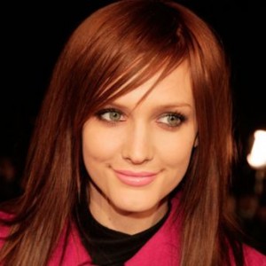 ashlee simpson joins melrose place